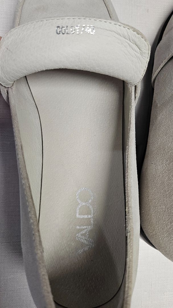 Valdo Taupe Patent Loafer (40)