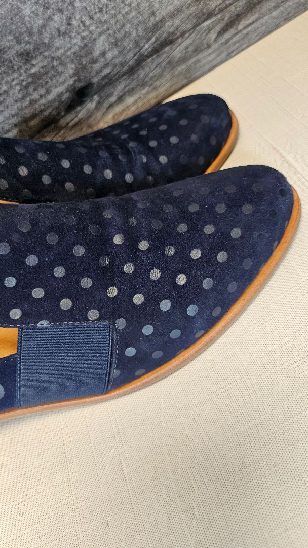 Isabella Anselmi Navy Polka Loafer (41)
