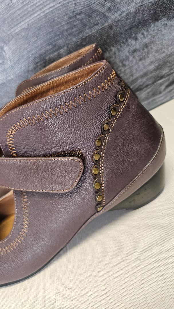 Kubo Brown Leather Bootie (38)