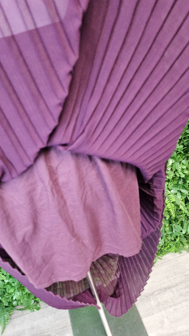 Federation Plum Pleat Skirt (10)