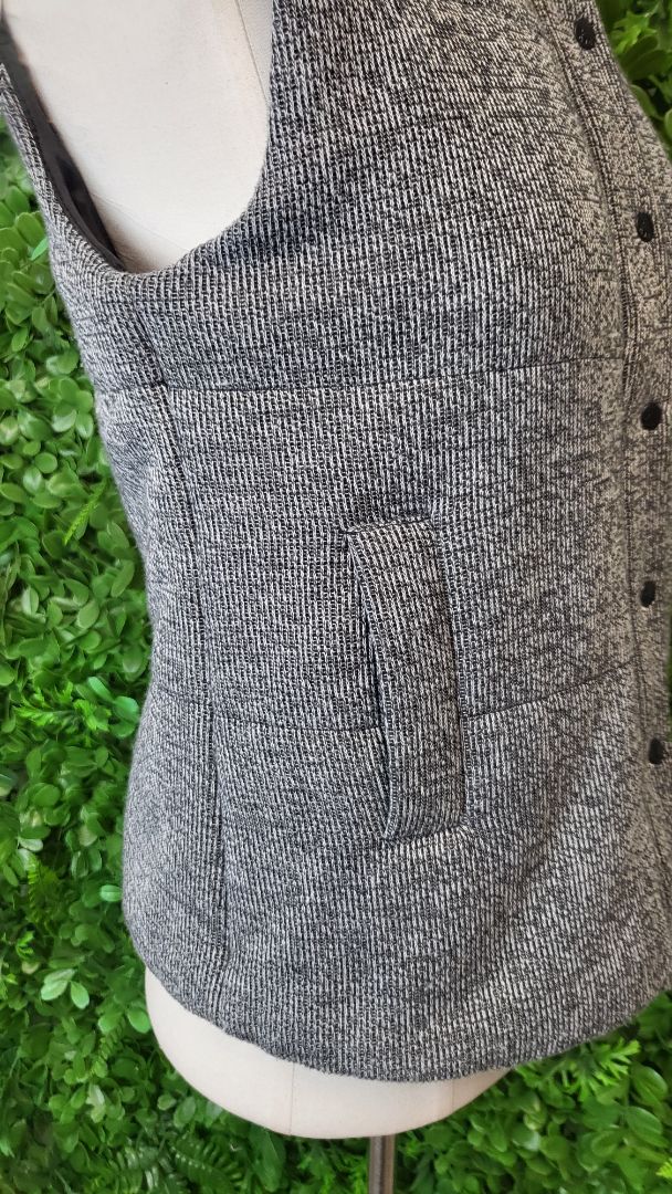 Dannii Minogue Grey Vest (10P)