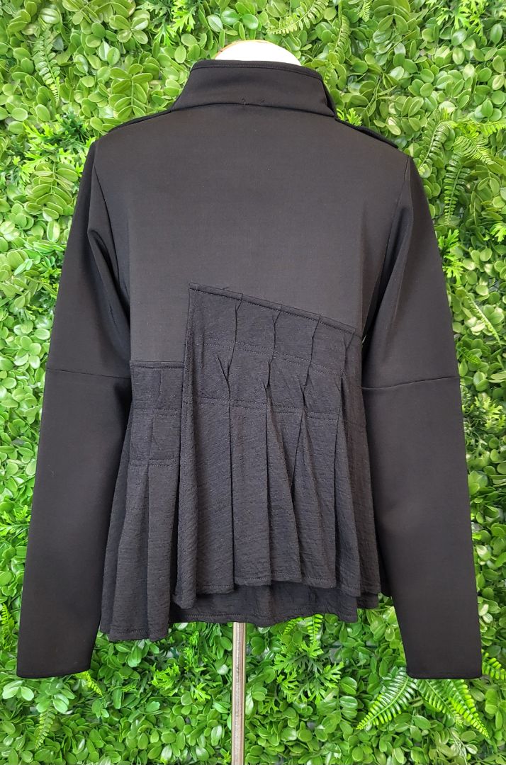Marilyn Seyb Black Pleat Blazer (8)