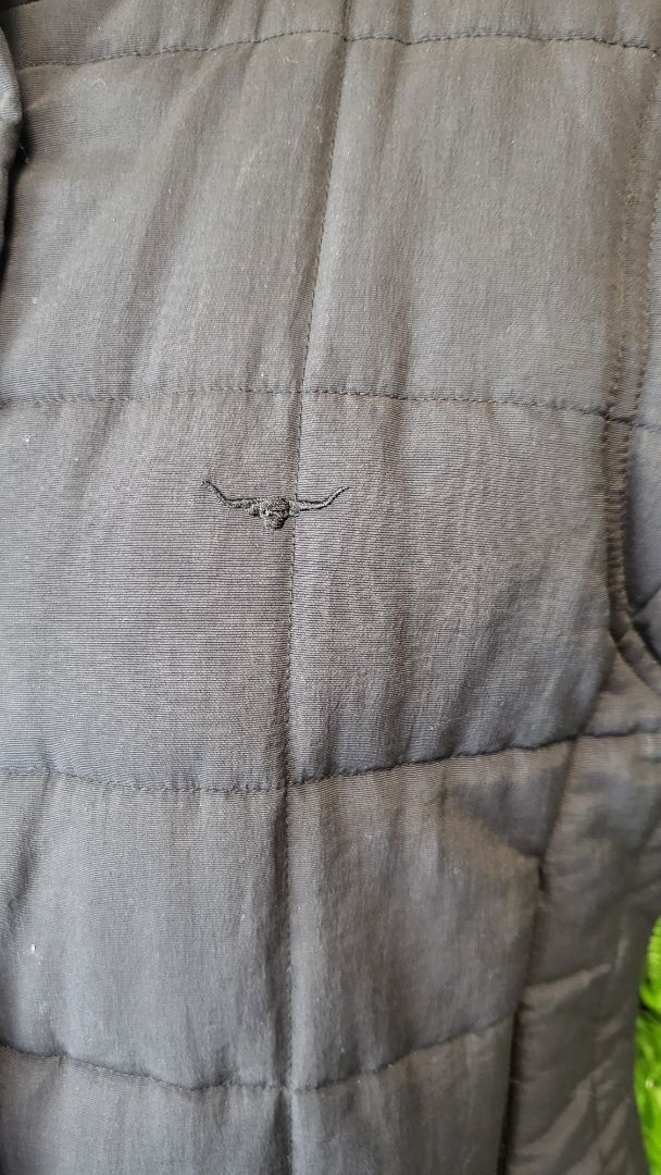 R M Williams Black Padded Vest (12)