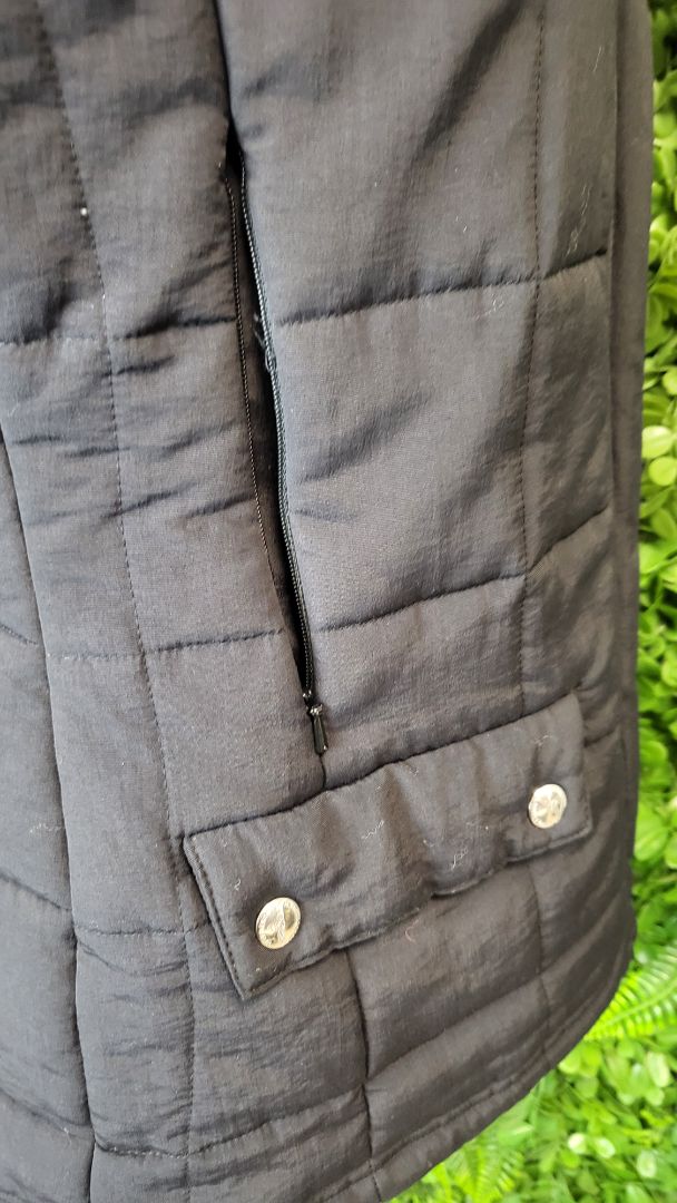 R M Williams Black Padded Vest (12)