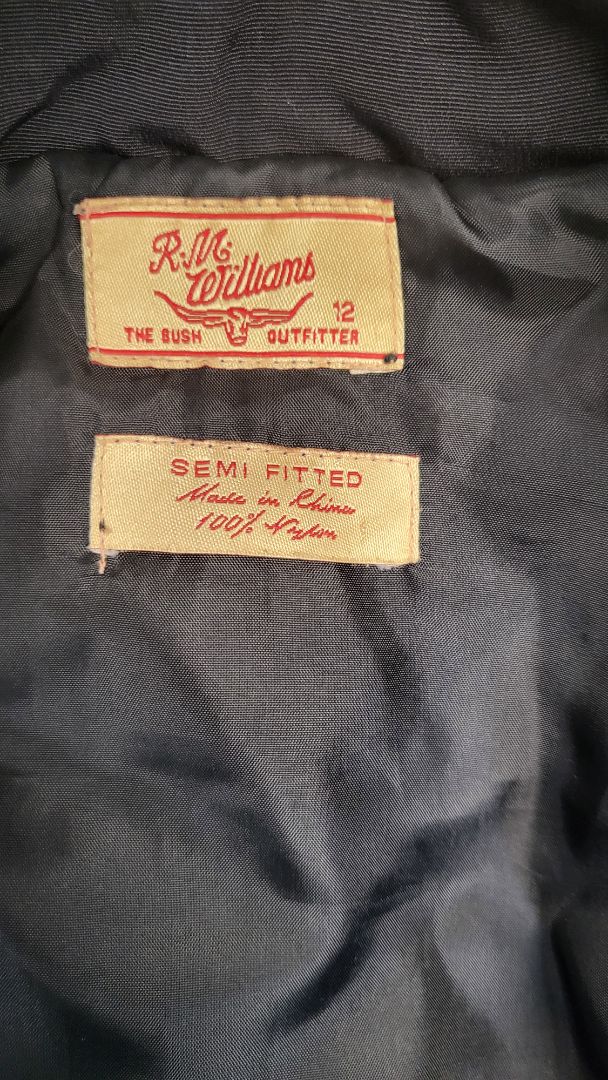 R M Williams Black Padded Vest (12)