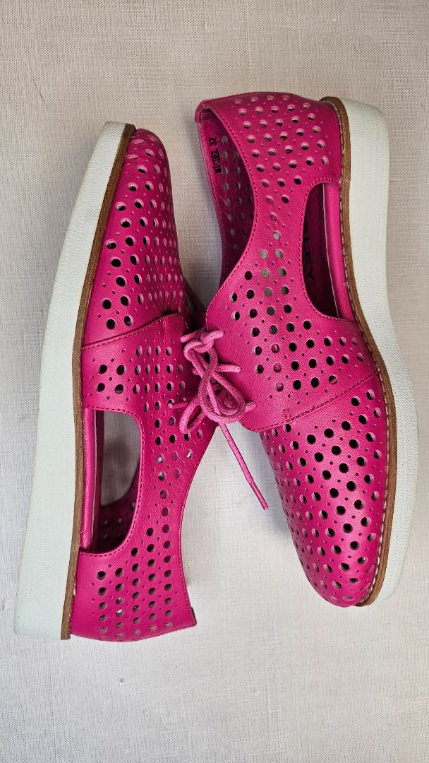 Bresley Pink Michel Sneaker (37)