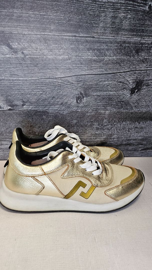 Rollie Gold Sneakers (39)