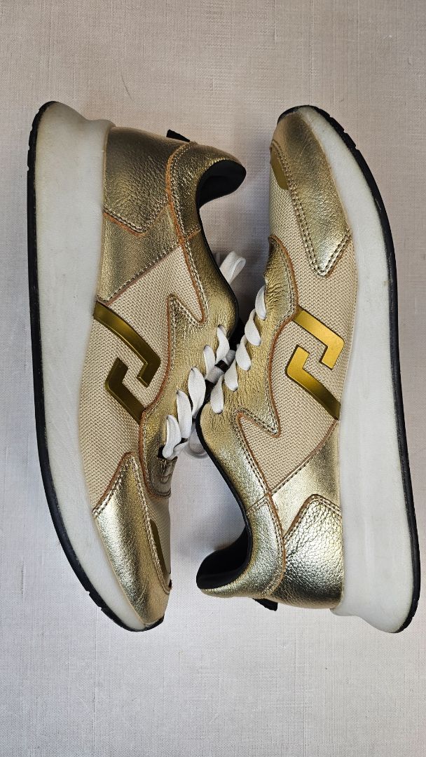 Rollie Gold Sneakers (39)