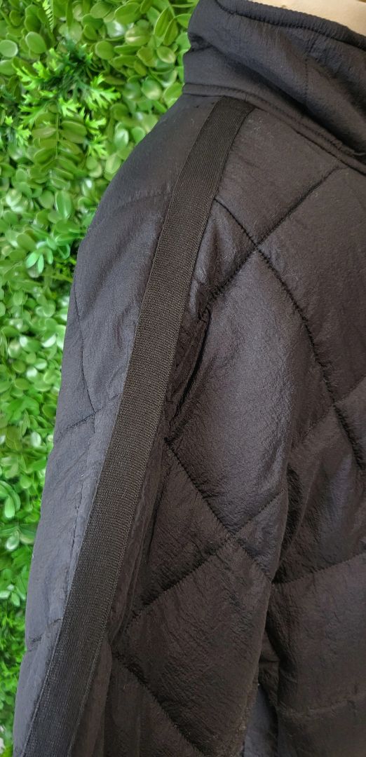 Decjuba Black D-Luxe Puffer (12)