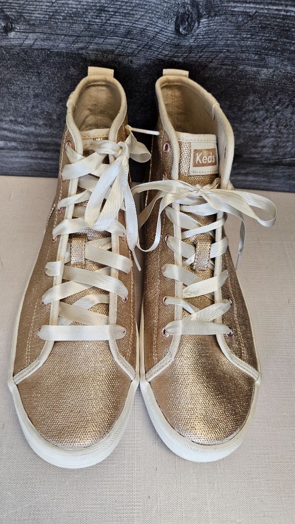 Keds Gold Hi Top Sneaker (40.5)