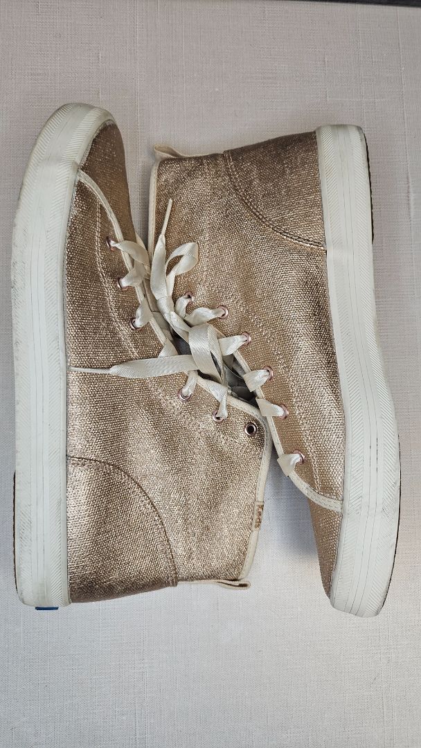 Keds Gold Hi Top Sneaker (40.5)