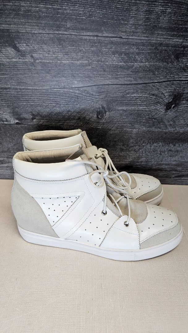 Minx White Sneaker Boot (42)