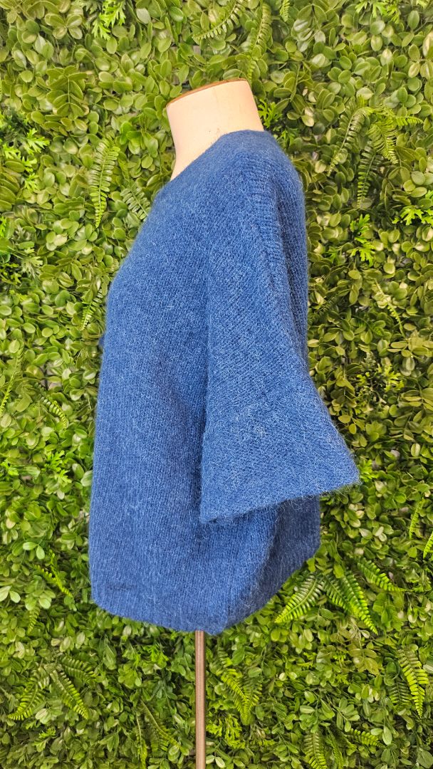 Elk Peacock Blue Alpaca Blend Top 10-12)