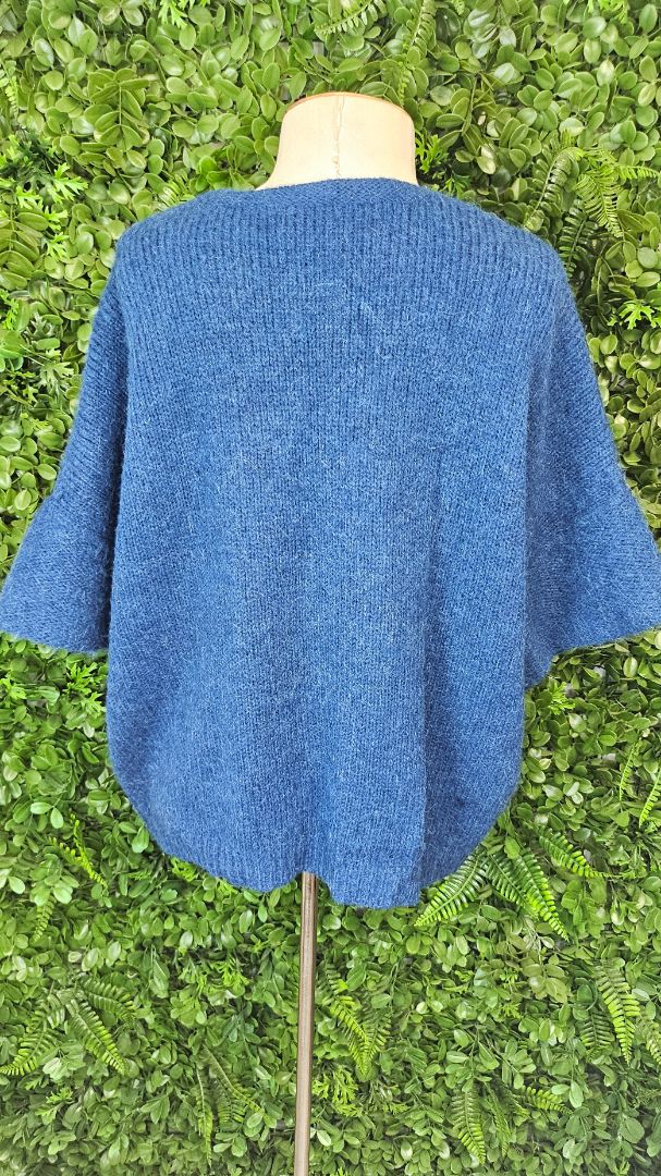Elk Peacock Blue Alpaca Blend Top 10-12)