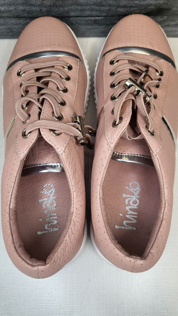 Hinako Blush Remi Sneaker (38)