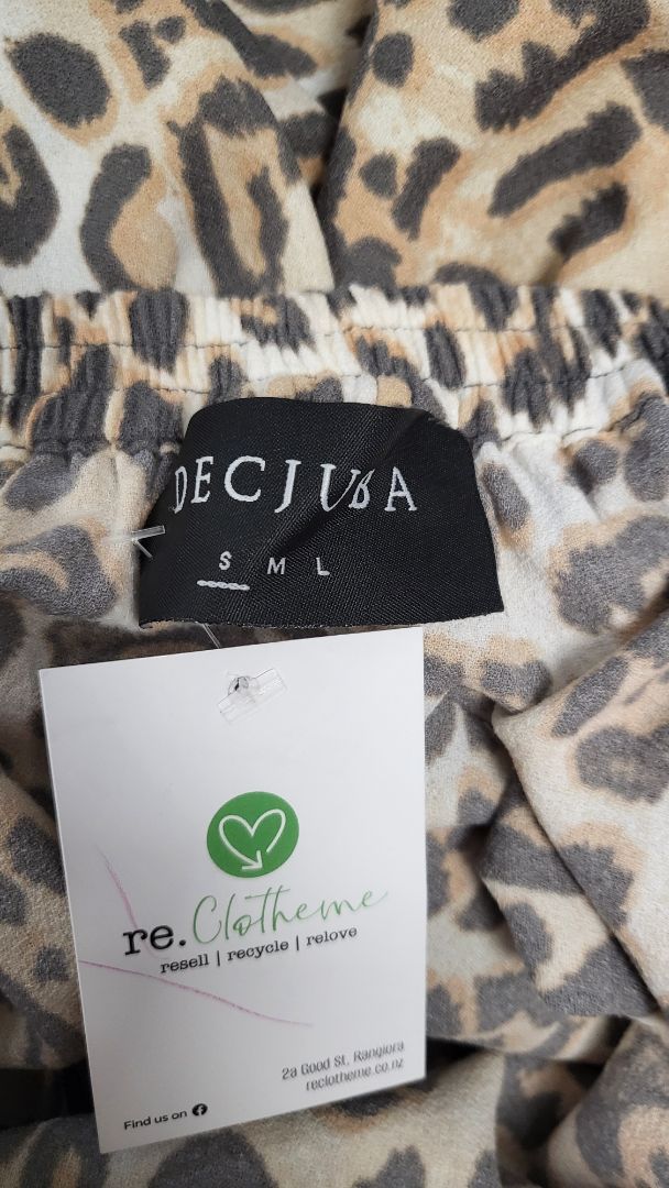 Decjuba Animal Print Frill Wrap Skirt (10)