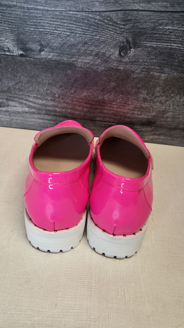 Valdo Pink Patent Loafer (37)