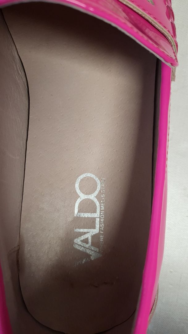 Valdo Pink Patent Loafer (37)