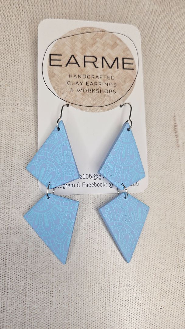 Earme Pale Blue Earring NEW