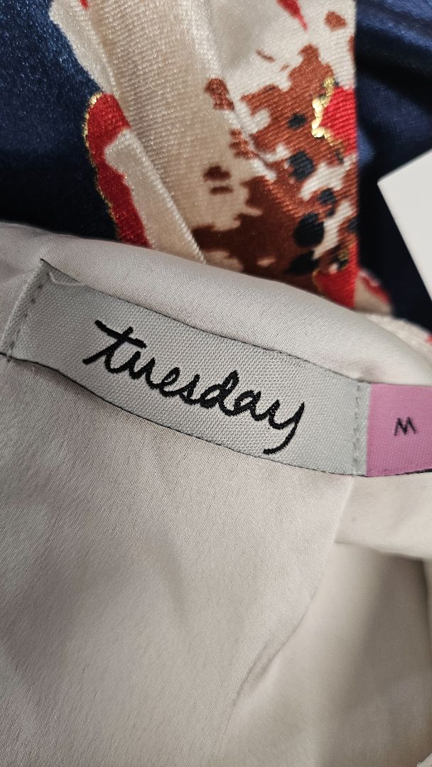 Tuesday Floral Velvet Top (12)