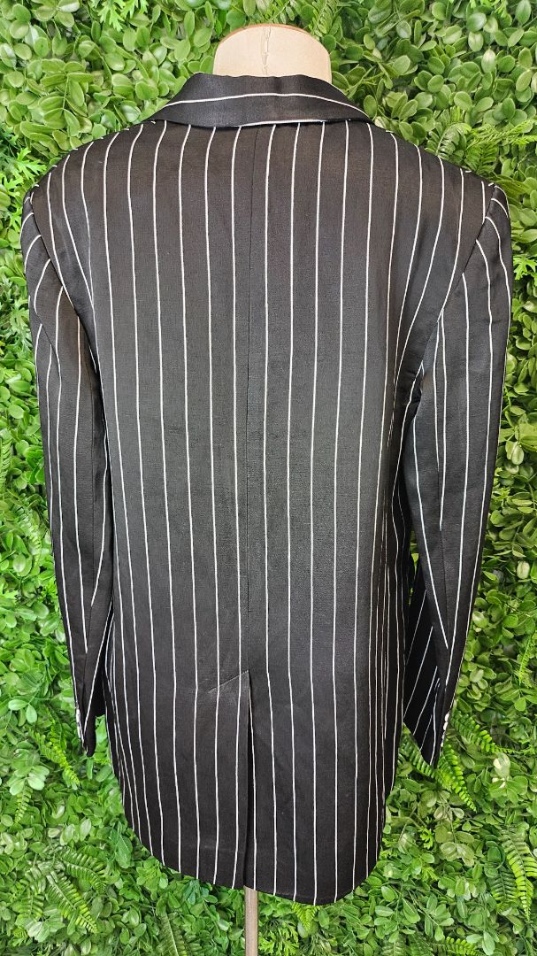Cue Black/White Sateen Blazer (8-10)