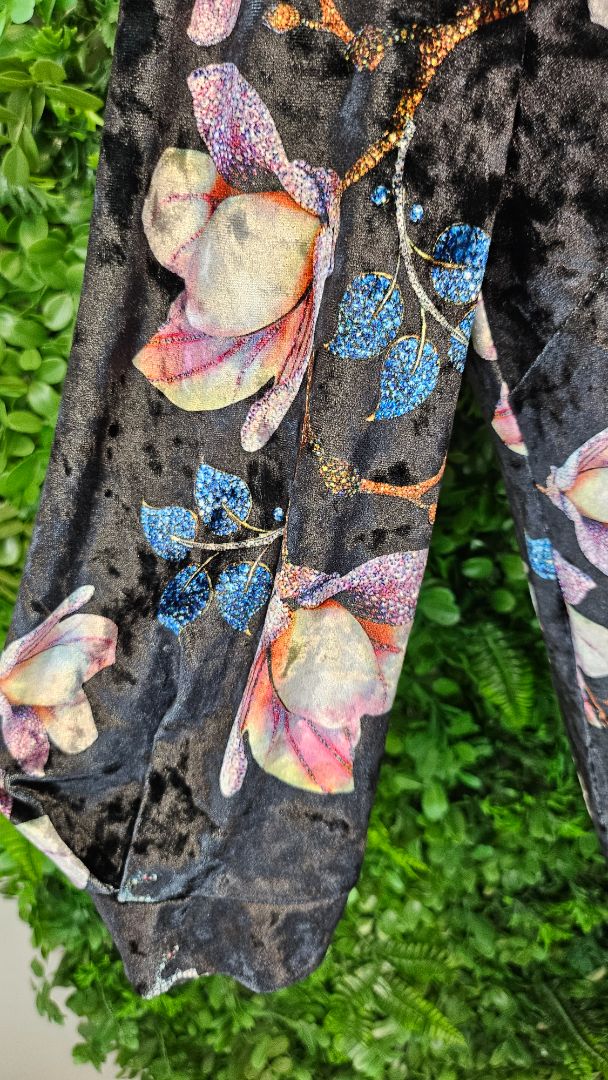 Random Floral Velvet Print Dress (8)