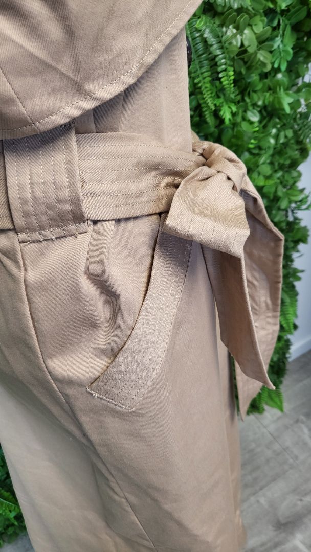Decjuba Tahini Trench Coat BNWT (10/12)