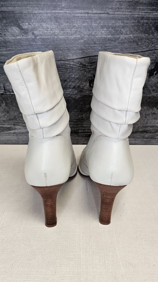 Amanda Smilth Cream Leather Slouch Boot (39)