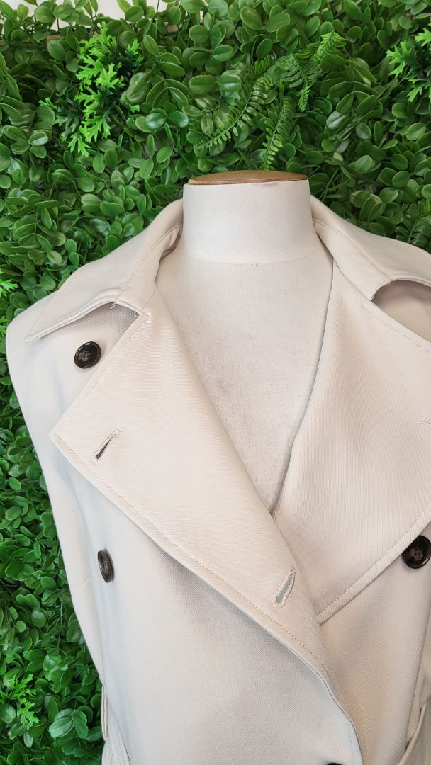 Decjuba Cream Eloise Sleeveless Trench (8-10)