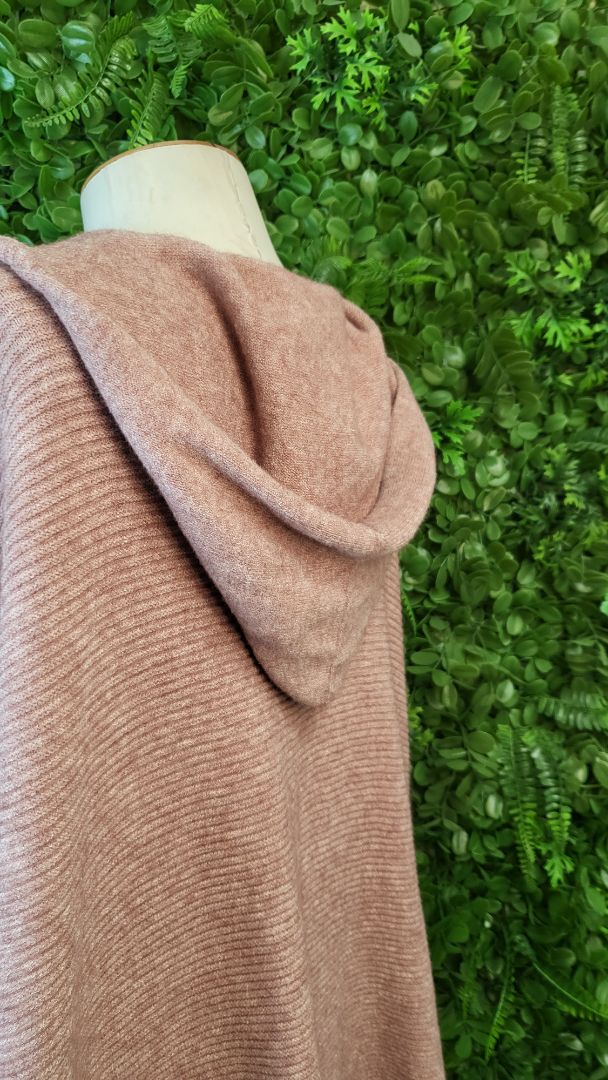 Italian Affair Salmon Poncho Knit Top (10-16)