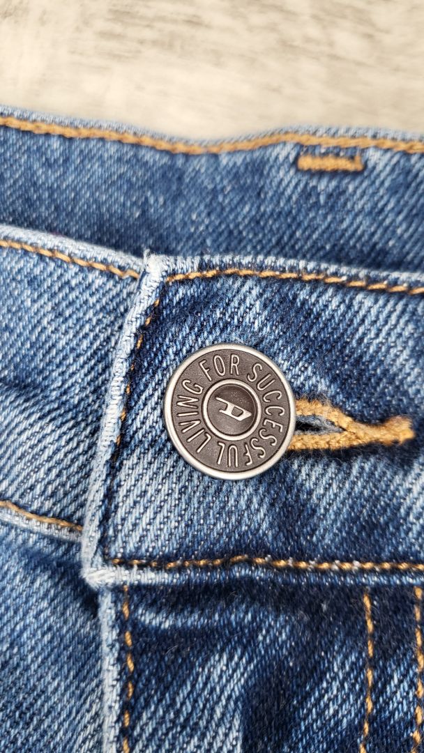 Diesel Distressed Boyfriend Jean (12)