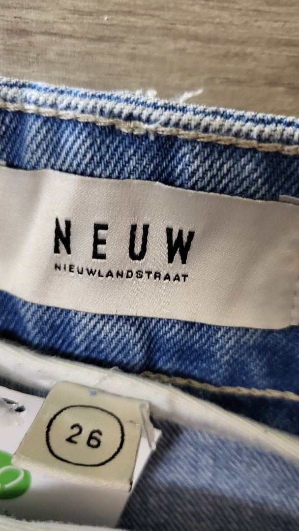 Neuw Light Wash Wide Leg Jean (8)