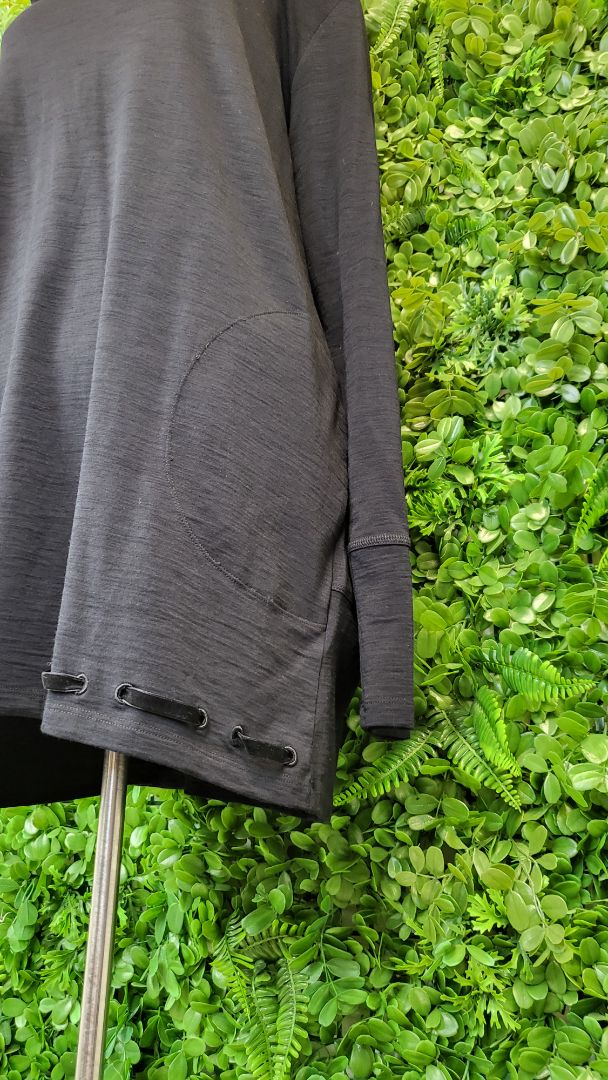 Verge Black Pedro Sweater (18-20)