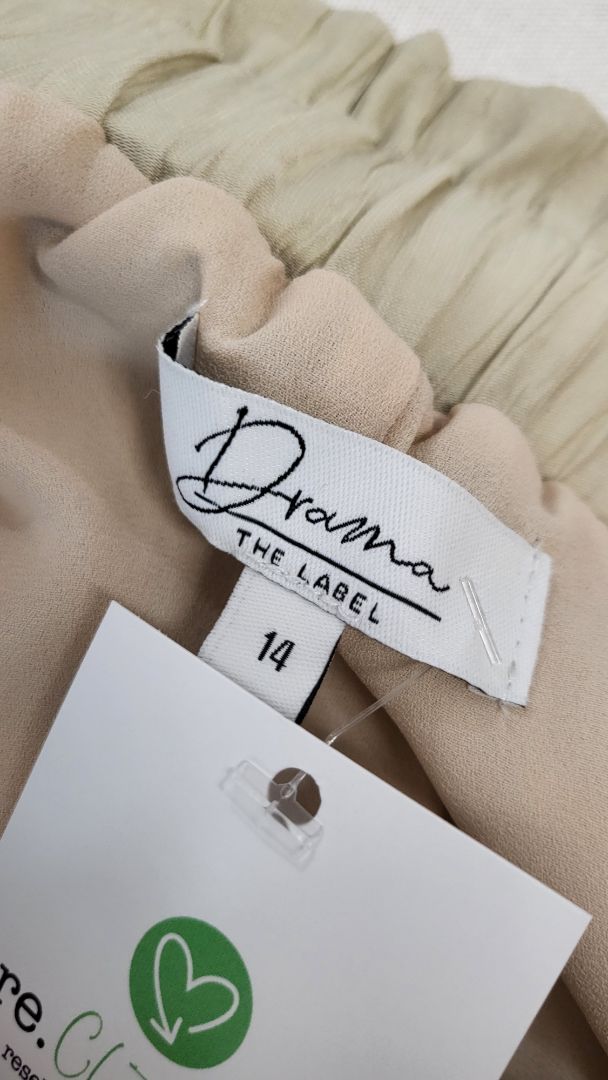 Drama The Label Cream Tiered Skirt (14)