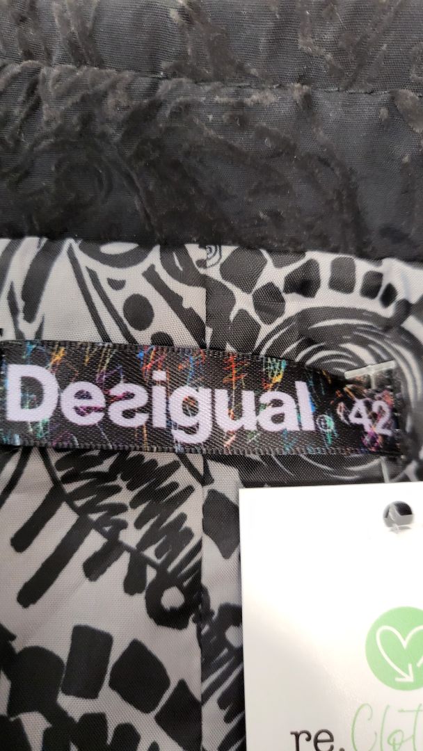 Desigual Black Embossed Jacket (12)
