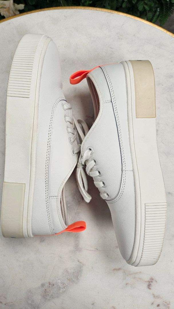 Diesel White Leather Sneaker (38)