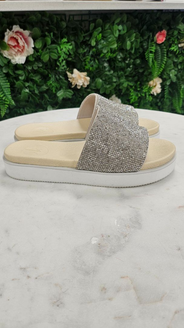 Zoe Kratzmann Sequin Slide (38)