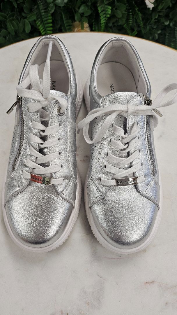 Naked Arches Silver Metalic Sneaker (38)