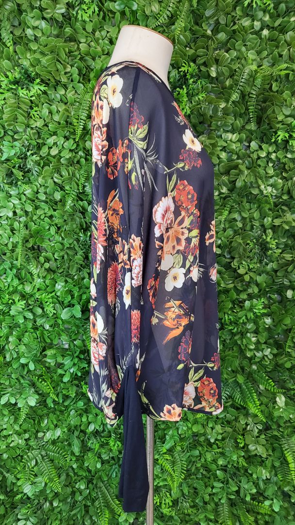In Love With Ivy Floral Batwing Top (12-14)
