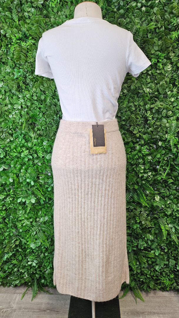 Eb & Ive Oat Kinsella Knit Skirt BNWT (12-14)