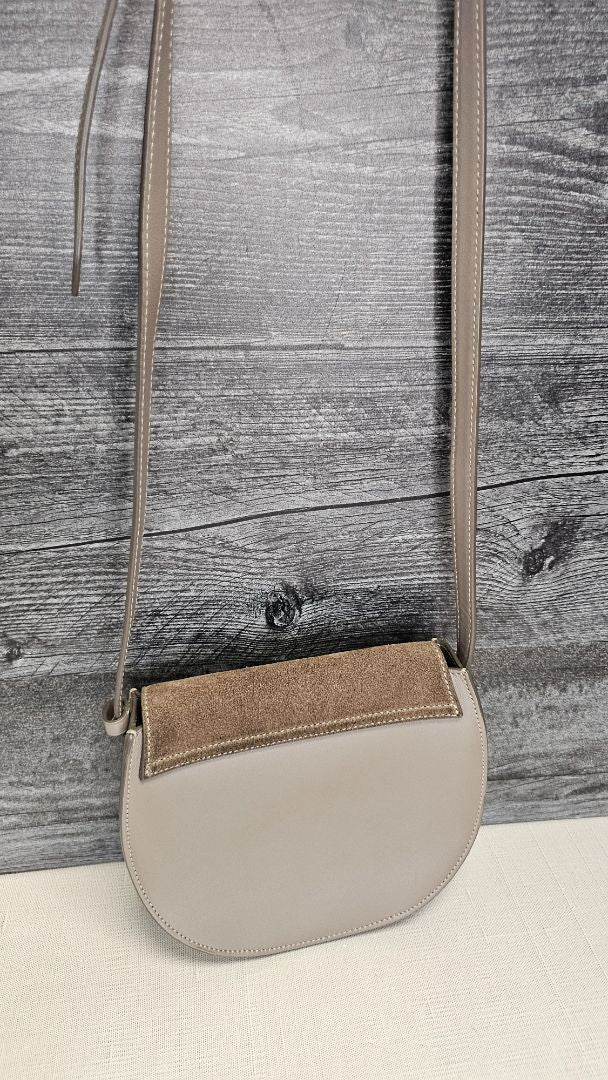 Cuyana Taupe Mini Sadle Bag (17cmx15cmx6cm)