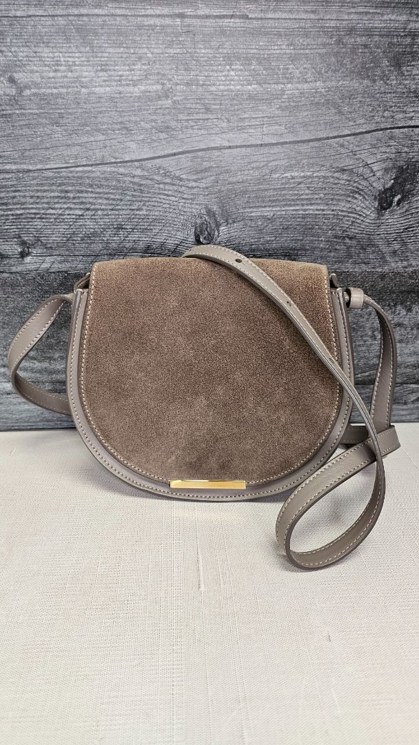 Cuyana Taupe Mini Sadle Bag (17cmx15cmx6cm)