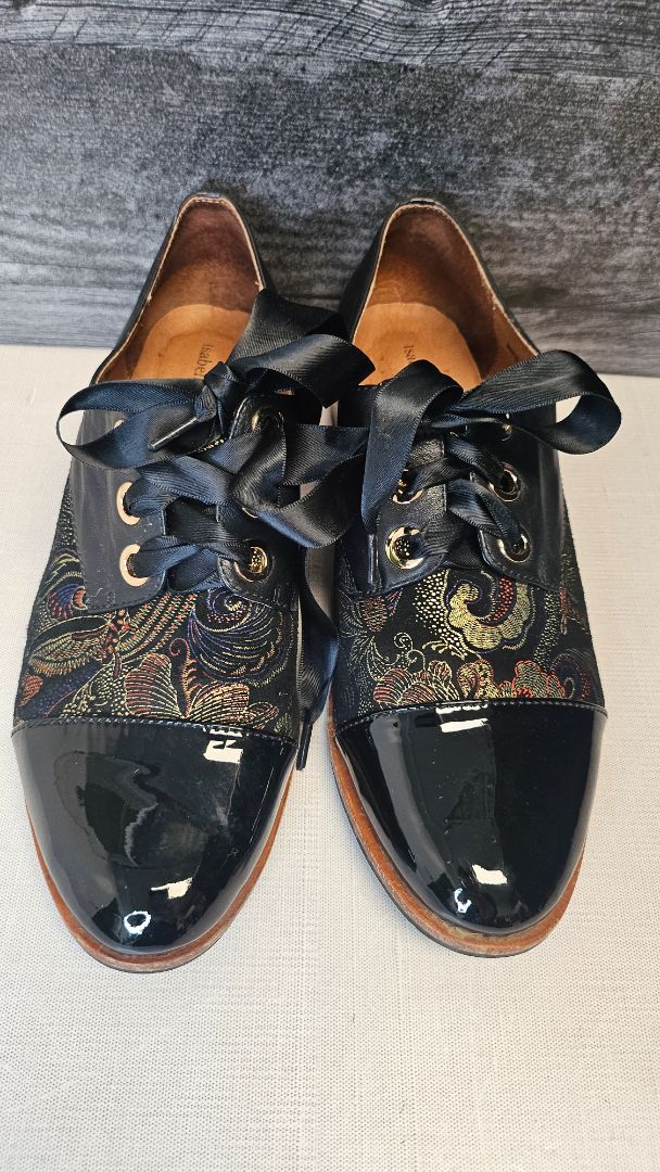 Isabella Anselmi Black Lace Up Brogue (39)