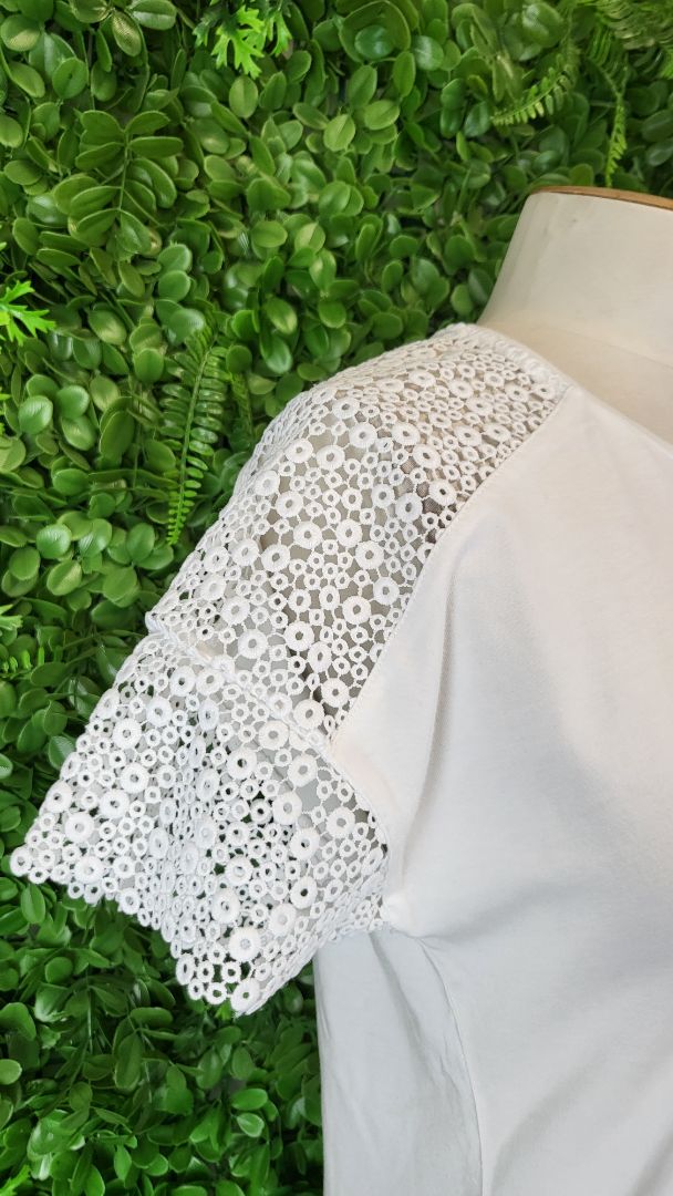 Witchery White Lace Insert Top (8-10)