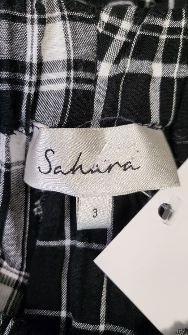 Sahara Black/White Tulip Skirt (16)