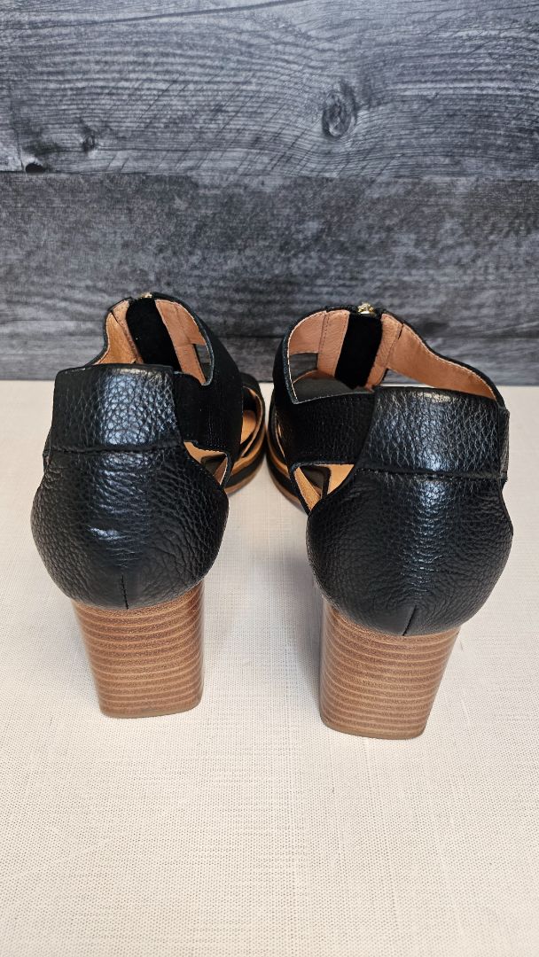 Bresley Black T Bar Heel (40)