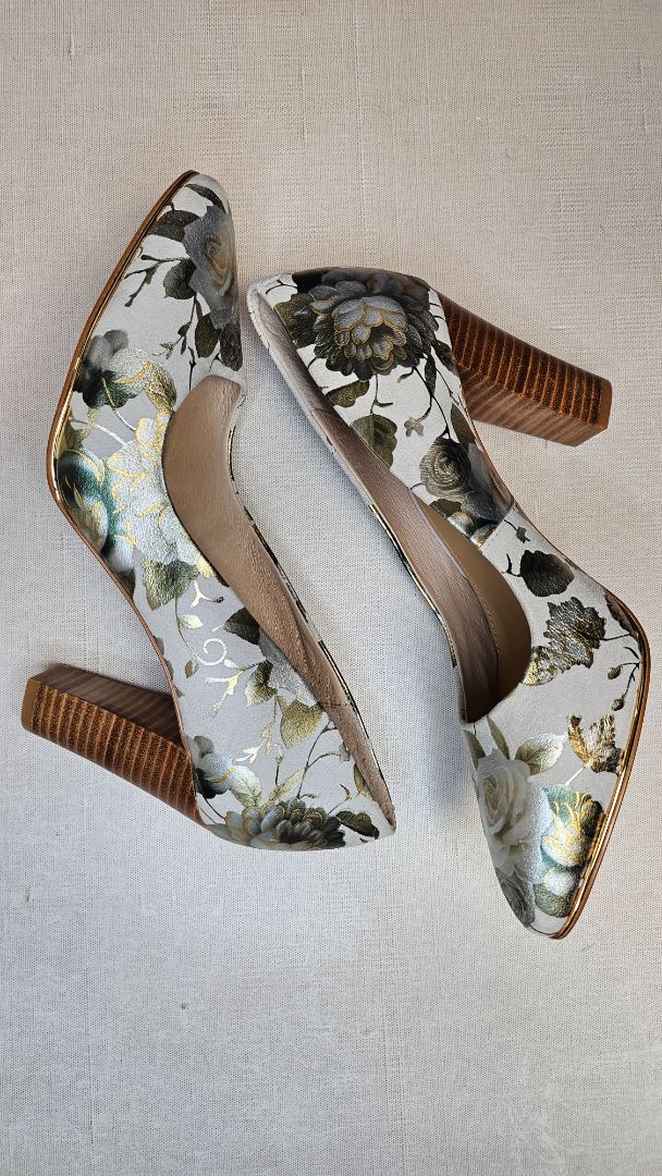 Isabella Anselmi Foil Print Floral Heels (38)