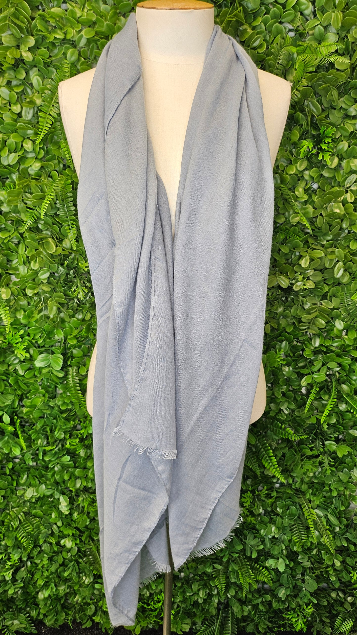 Unknown Grey/Blue Scarf/wrap