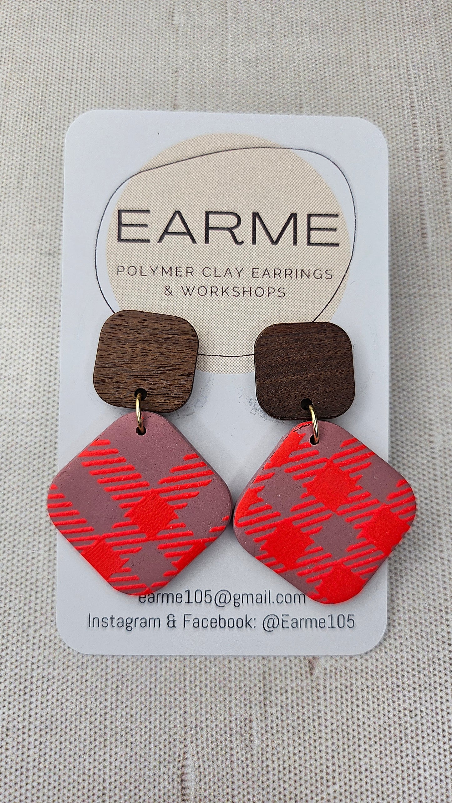 Earme Red/Mauve Check Earrings BNWT