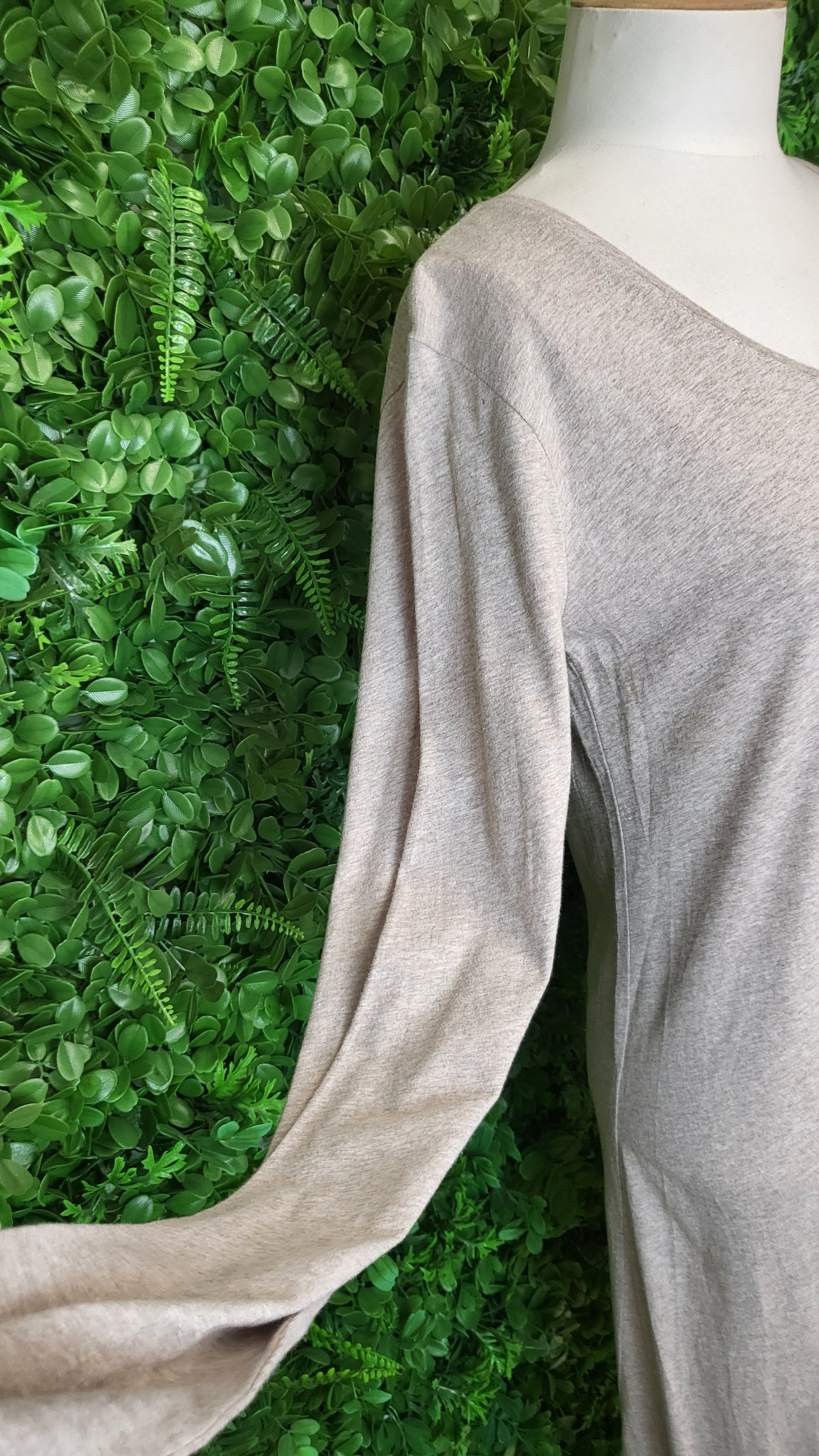 Kowtow Oat Long Sleeve Dress (10)